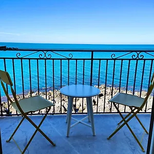 Coastal Seaview & Balcony Street View Italien